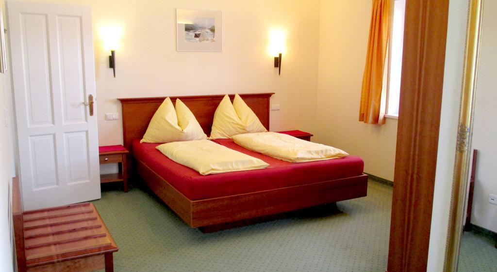 Landhaus Leitner Am Wolfgangsee Sankt Gilgen Kamer foto